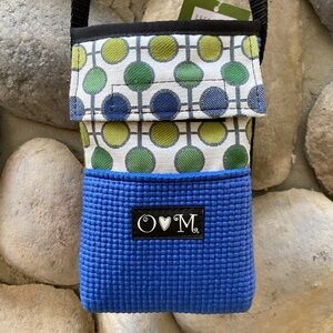 NWT OlovesM Eco-Friendly Cell Phone & Water Bottle Plus Made with Yoga Mats Bag